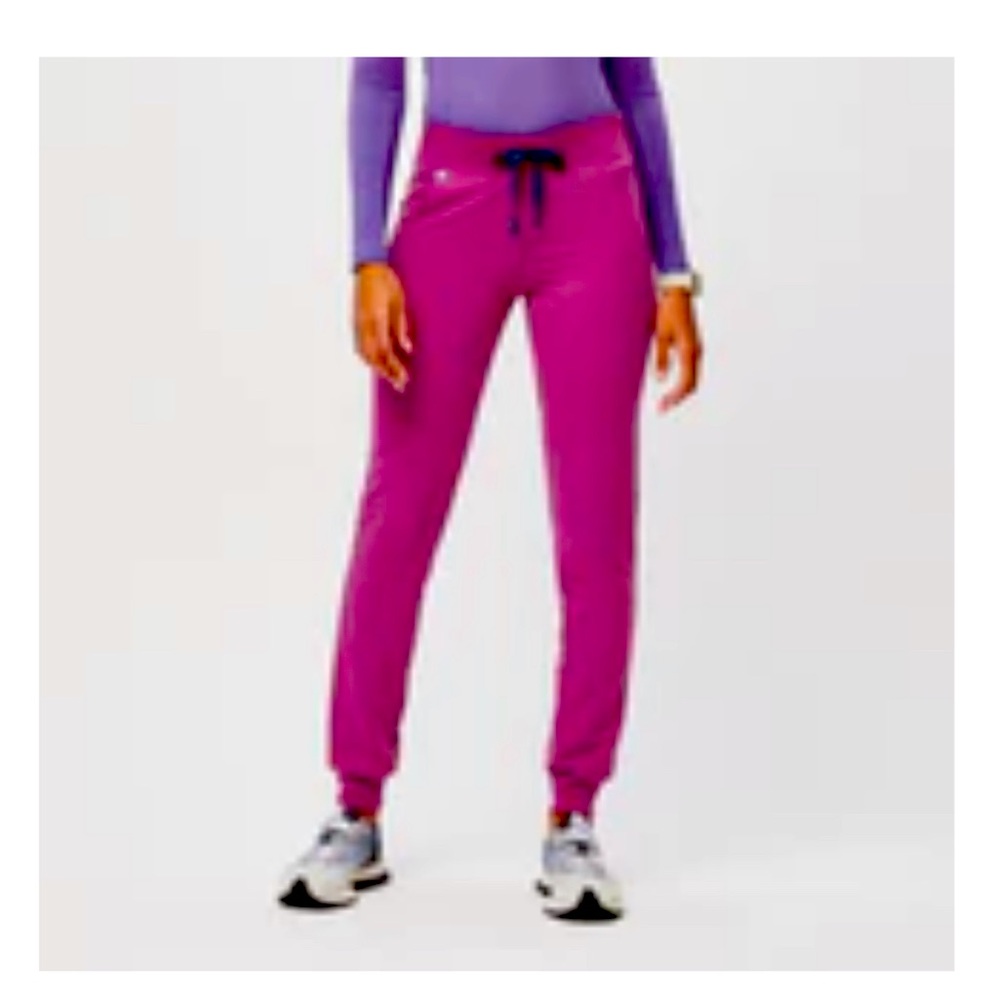FIGS Zamora Jogger Scrub Pants Bright Fuchsia EUC